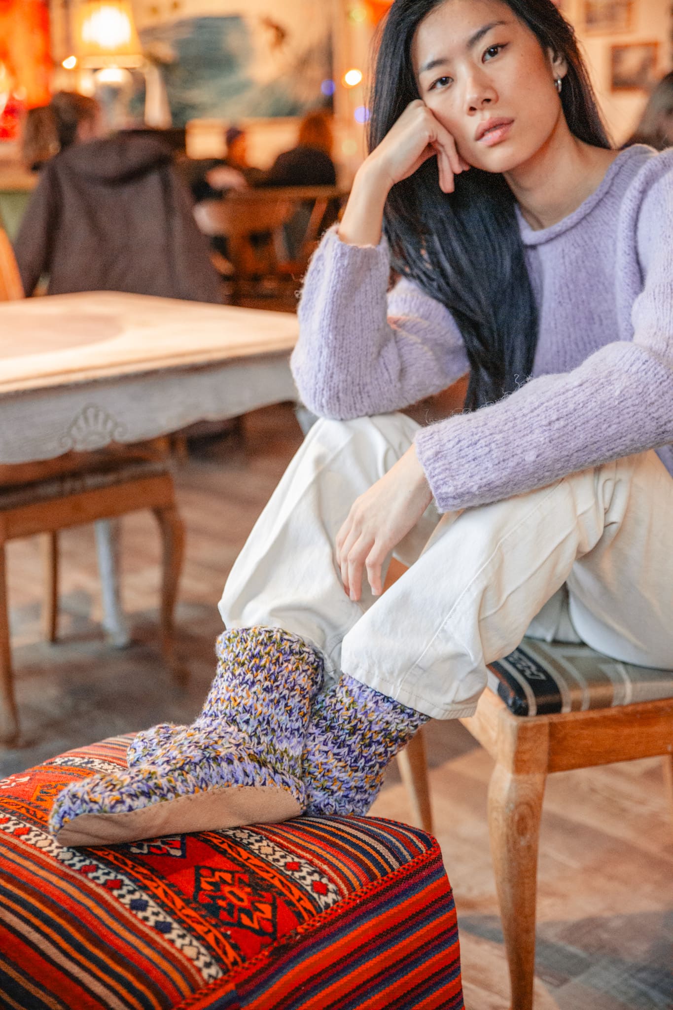 QUEEN SOCK SLIPPERS 26